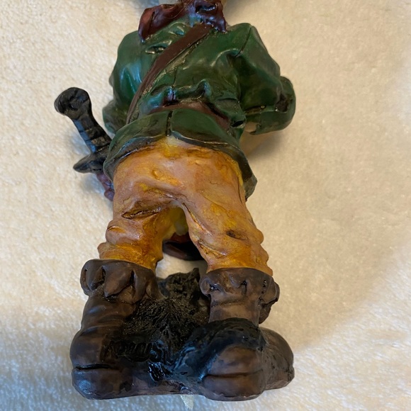 Pirate Skeleton Figure - Picture 9 of 11